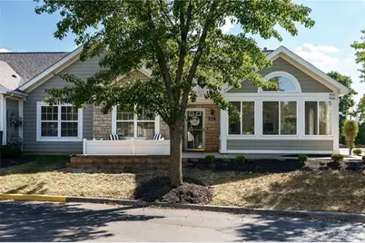 4642 Cobblestone Drive, Tipp City, OH 45371 - Photo 1