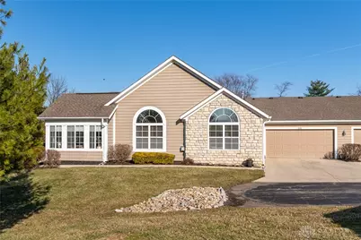 4076 Whitegate Drive, Beavercreek, OH 45430 - Photo 1