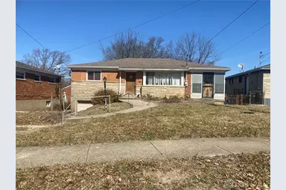 1120 Hollywood Avenue, Cincinnati, OH 45224 - Photo 1