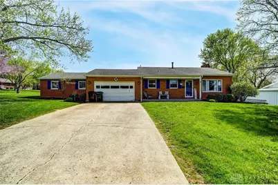 1658 E Lindsey Avenue, Miamisburg, OH 45342 - Photo 1