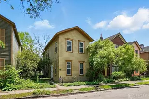 214 Henry St, Dayton, OH 45403 - Photo 1