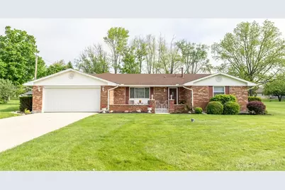 135 Coach Drive, Tipp City, OH 45371 - Photo 1