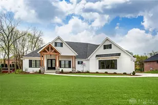 350 Windmere Dr, Troy, OH 45373 - Photo 1