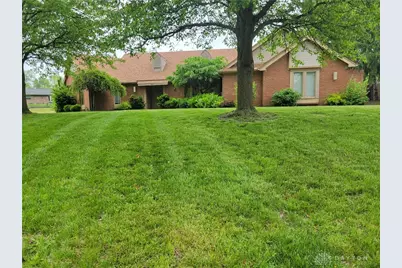 4533 Fairlawn Court, Englewood, OH 45322 - Photo 1