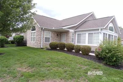 120 Aberdeen Village Drive, Beavercreek, OH 45430 - Photo 1