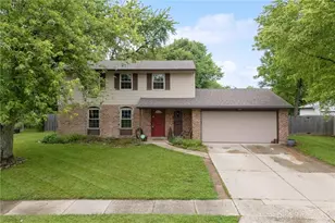 7019 Pineview Dr, Huber Heights, OH 45424 - Photo 1