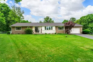 7166 Dayton Farmersville Rd, Dayton, OH 45417 - Photo 1