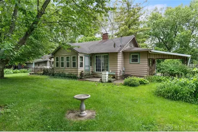 3901 Roslyn Avenue, Kettering, OH 45429 - Photo 1