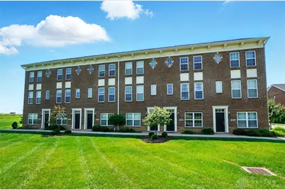 905 Brownstone Row, Springboro, OH 45066 - Photo 1