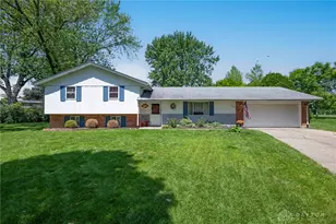 4709 Briar Knoll Dr, Kettering, OH 45429 - Photo 1