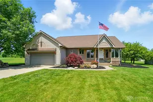 5193 Horseshoe Dr, Lewisburg, OH 45338 - Photo 1