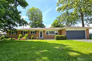 3363 Maplewood Dr, Beavercreek, OH 45434 - Photo 1