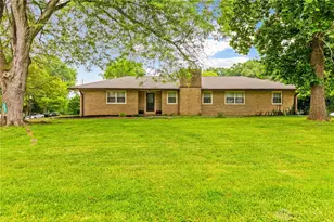 8684 Woodview Dr, Cincinnati, OH 45231 - Photo 1