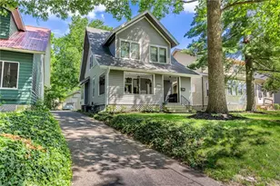 1525 Crescent Blvd, Kettering, OH 45409 - Photo 1