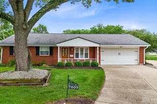 7607 Plamor Cir, Centerville, OH 45459 - Photo 1