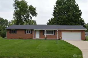 2733 Rosewood Dr, Troy, OH 45373 - Photo 1