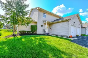 9689 Centerville Creek Ln, Centerville, OH 45458 - Photo 1