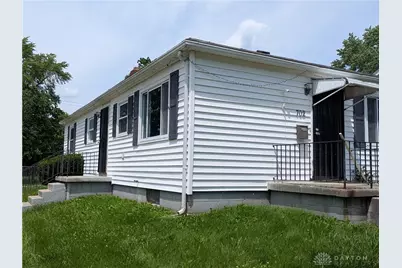 702 E Madison Avenue, Springfield, OH 45503 - Photo 1