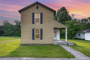 824 Euclid St, Bellefontaine, OH 43311 - Photo 1