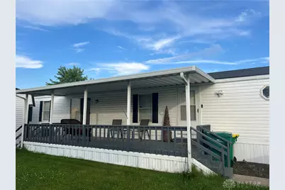 11042 Oakwood Village, Miamisburg, OH 45342 - Photo 1