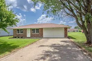 179 Norseman Dr, Eaton, OH 45320 - Photo 1