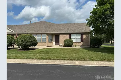 4010 Twin Lakes Circle, Clayton, OH 45315 - Photo 1