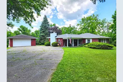 851 E County Line Road, Springfield, OH 45502 - Photo 1