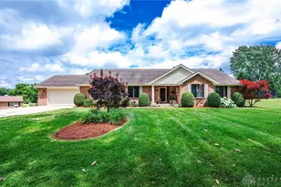 1900 Lani Dr, Eaton, OH 45320 - Photo 1