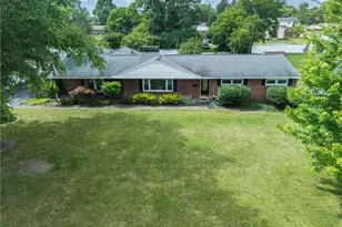 366 Hiatt Ave, Wilmington, OH 45177 - Photo 1