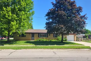 125 Mark Ln, Fairborn, OH 45324 - Photo 1