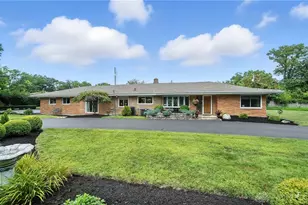 1579 Big Hill Rd, Kettering, OH 45429 - Photo 1