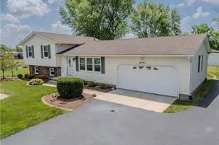 3697 Kemp Rd, Beavercreek, OH 45431 - Photo 1