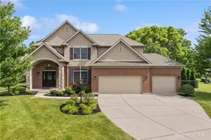 9798 Scotch Pine Dr, Springboro, OH 45066 - Photo 1