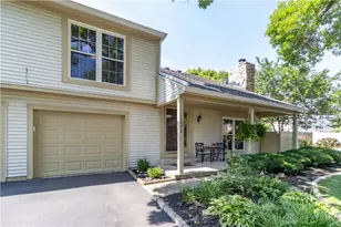 1070 Foxshire Pl, Dayton, OH 45458 - Photo 1