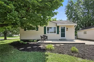 216 Cowan Pl, Dayton, OH 45431 - Photo 1