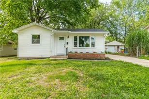 1728 Windemere Dr, Dayton, OH 45429 - Photo 1