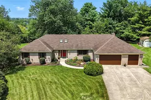 60 Robinglen Ct, Springboro, OH 45066 - Photo 1