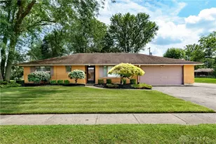 408 Westview Pl, Englewood, OH 45322 - Photo 1