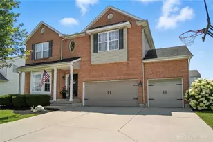 155 E Pugh Dr, Springboro, OH 45066 - Photo 1
