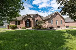 190 Nattix Ct, Carlisle, OH 45005 - Photo 1