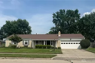 1123 Crestview Dr, Troy, OH 45373 - Photo 1