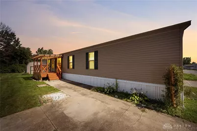 6106 London Groveport Road #J-38, Grove City, OH 43123 - Photo 1