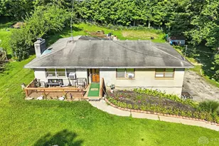 1231 White Oak Dr, Springfield, OH 45504 - Photo 1