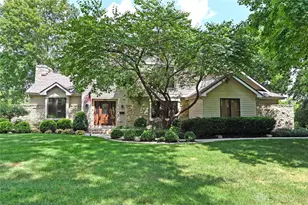 325 Trailwoods Dr, Dayton, OH 45415 - Photo 1