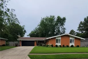 736 Chandler Dr, Dayton, OH 45426 - Photo 1