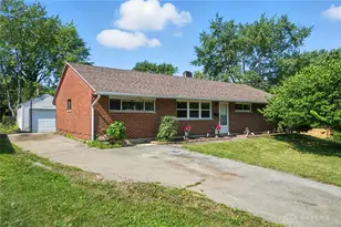 4420 Kitridge Rd, Dayton, OH 45424 - Photo 1