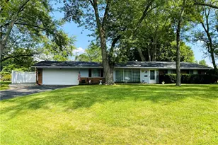 4185 Eckworth Dr, Bellbrook, OH 45305 - Photo 1