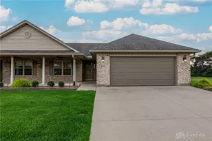 458 Jodee Dr, Xenia, OH 45385 - Photo 1