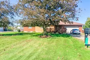 925 Old Springfield Rd, Vandalia, OH 45377 - Photo 1