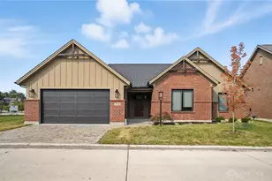 2725 Terraceview Cir, Beavercreek, OH 45431 - Photo 1
